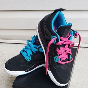 Girls Air Jordan 4 Retro